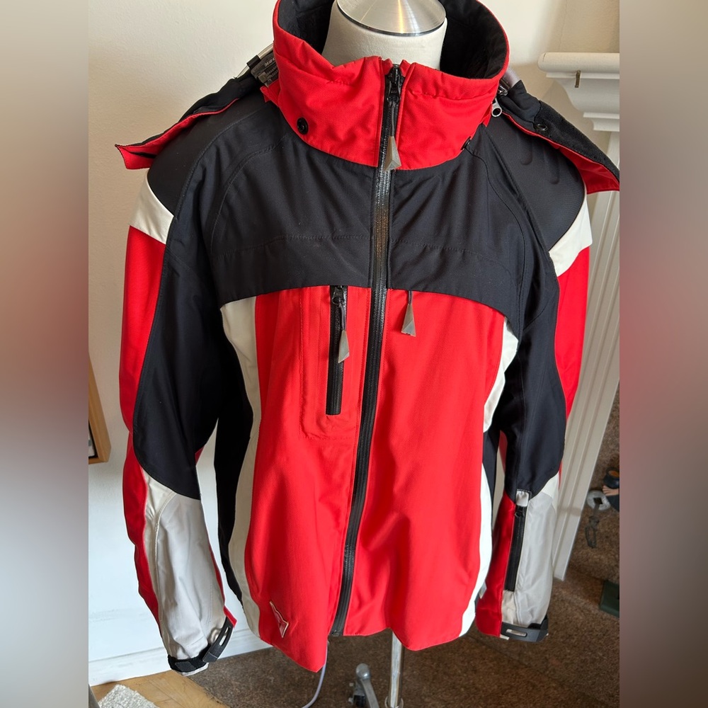 DAINESE Thermal Bike/Ski Jacket with Armour Shoulders, Back Padding, Size M
